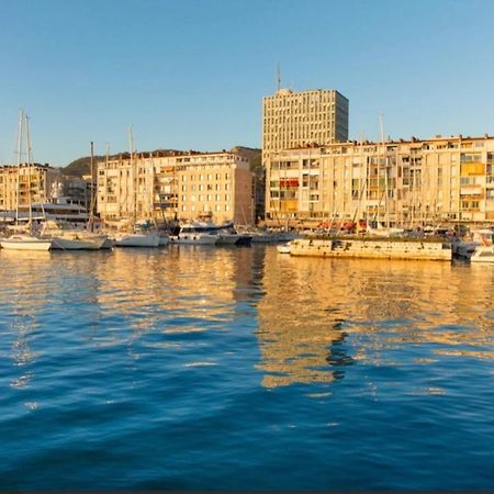 « Sahara » Deco Desert, Coeur De Ville De Toulon Kültér fotó