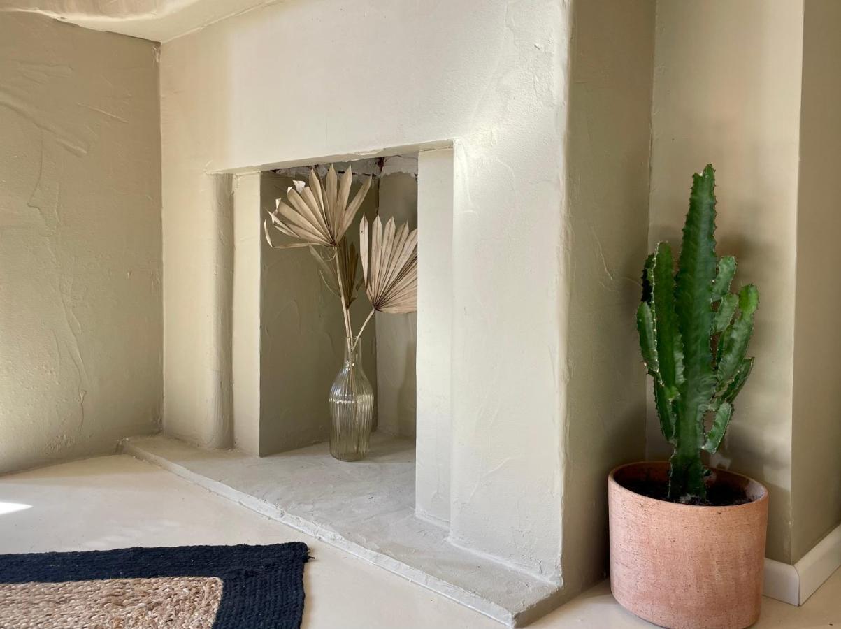 « Sahara » Deco Desert, Coeur De Ville De Toulon Kültér fotó